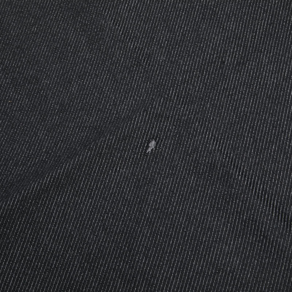 Gucci GG pattern scarf in black and gray wool for women. - Picture 4 of 6
